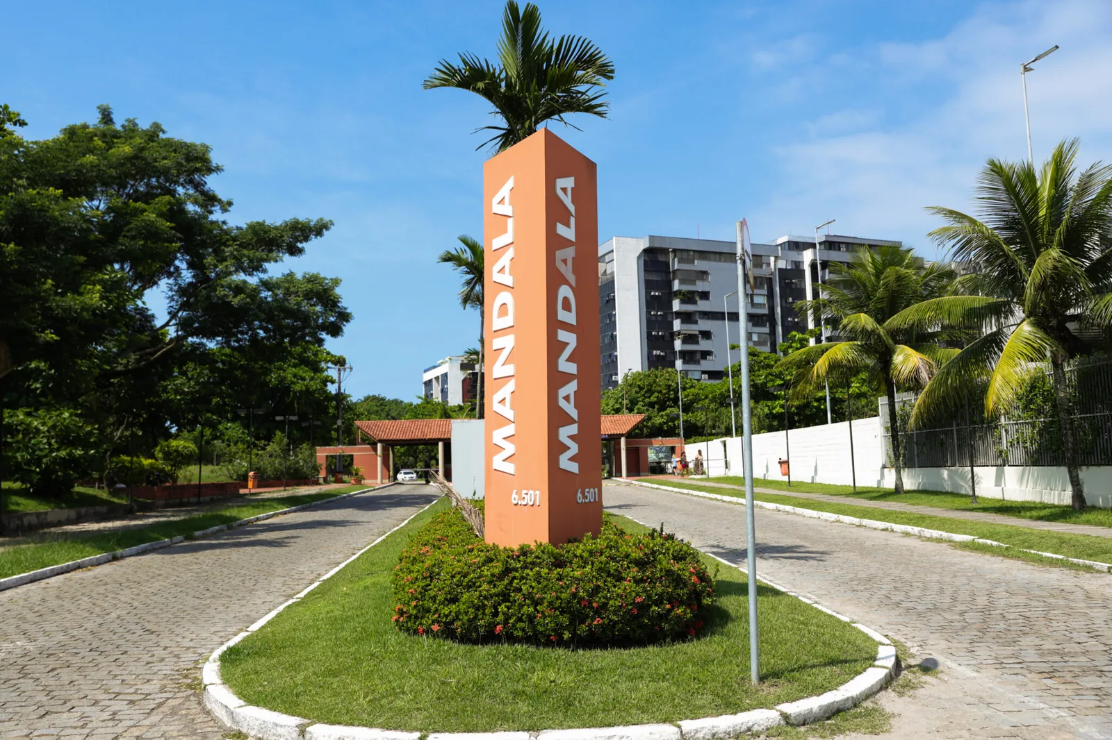 Condomínio Mandala Barra da Tijuca - vista do complexo às margens da Lagoa de Marapendi