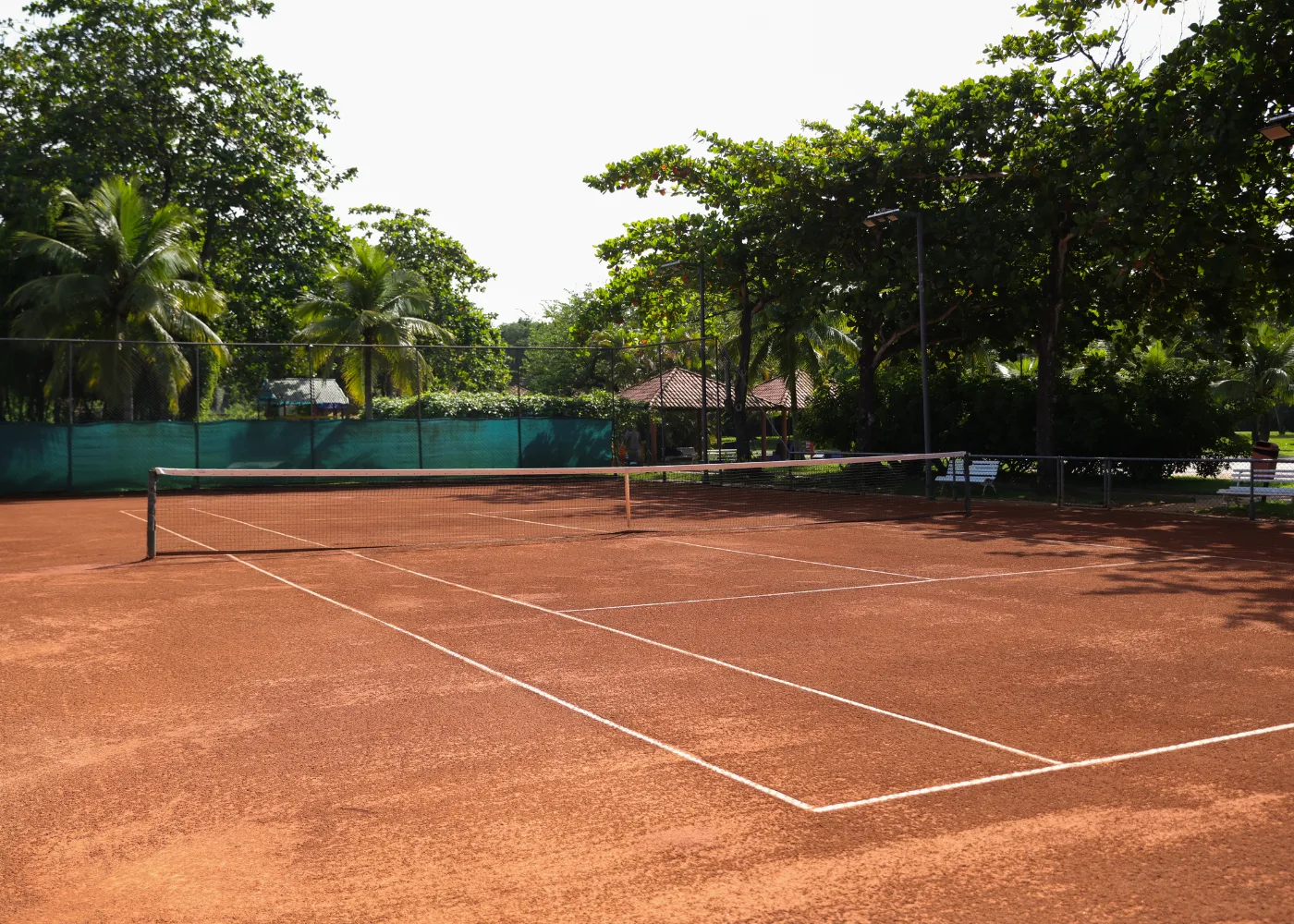 Quadra de beach tennis e vôlei de praia no Clube Náutico Mandala